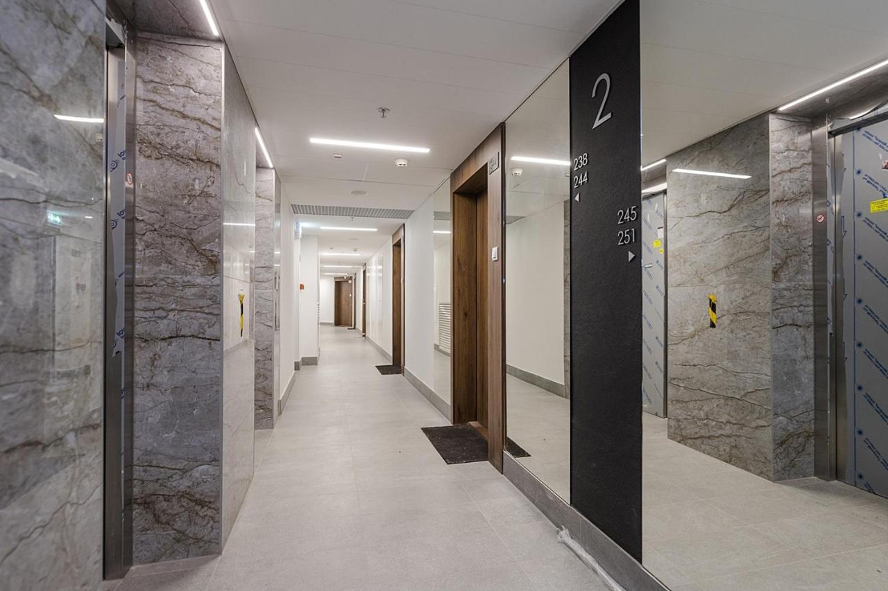 Butas Kasprzaka 29 - Bezplatny Parking - Free Parking - Piekny Widok Na Centrum Miasta - Duzy Balkon - Smart Tv 55 Cali - Wifi - Better